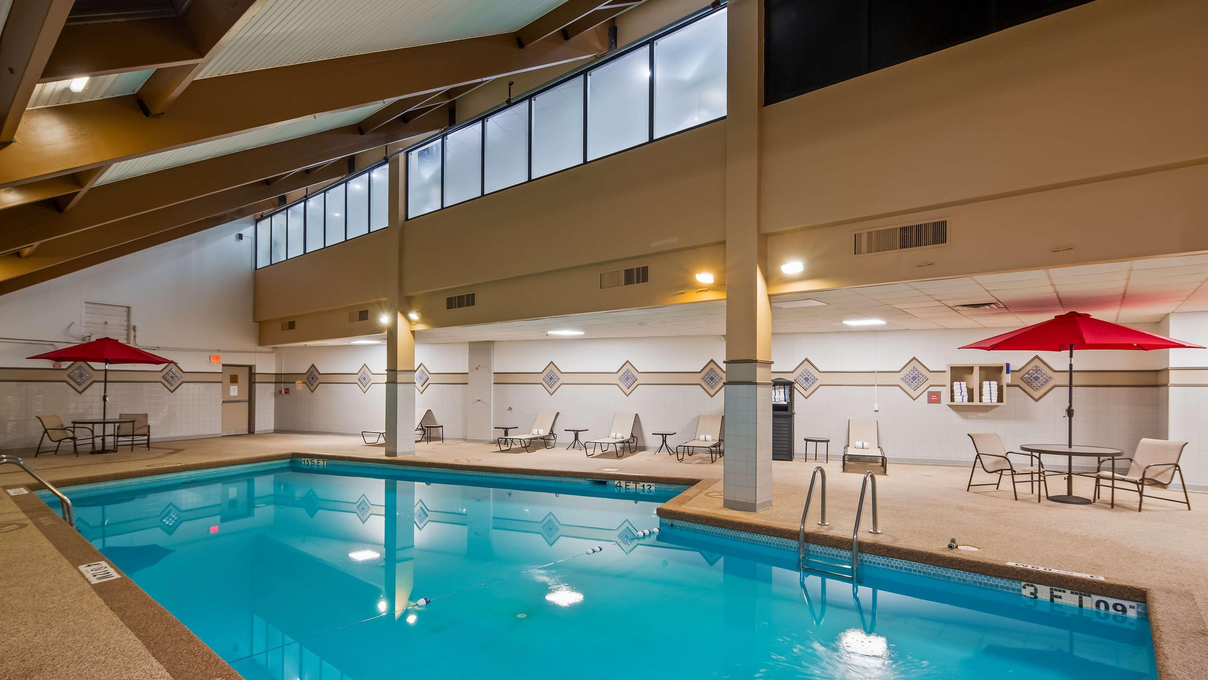 Best Western Premier Kansas City Sports Complex Hotel Exterior foto
