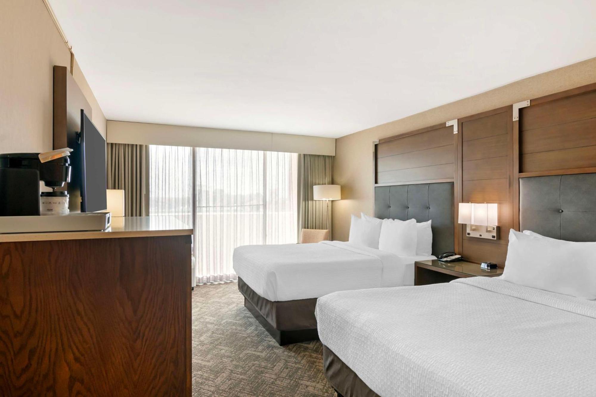 Best Western Premier Kansas City Sports Complex Hotel Exterior foto