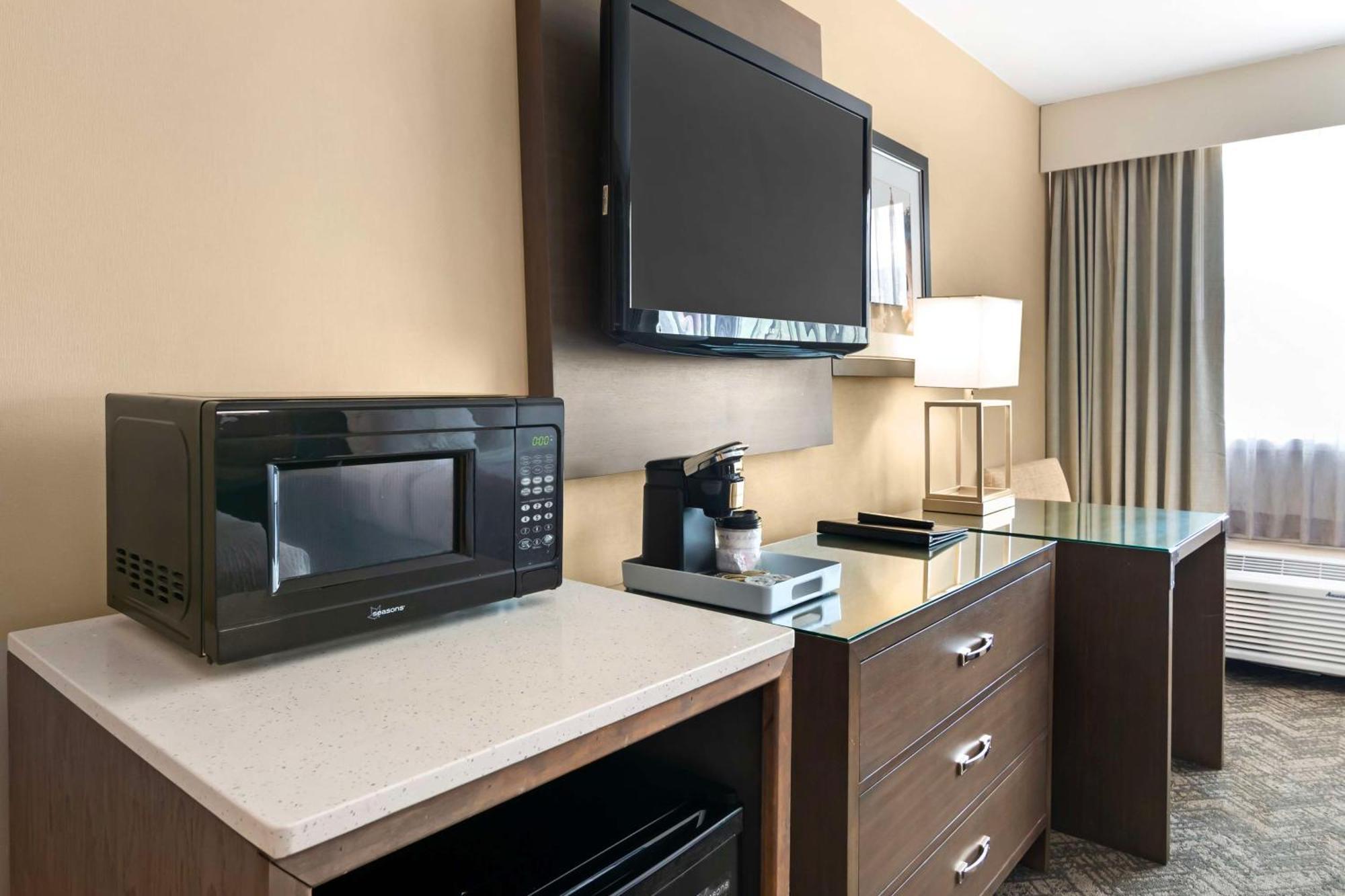 Best Western Premier Kansas City Sports Complex Hotel Exterior foto