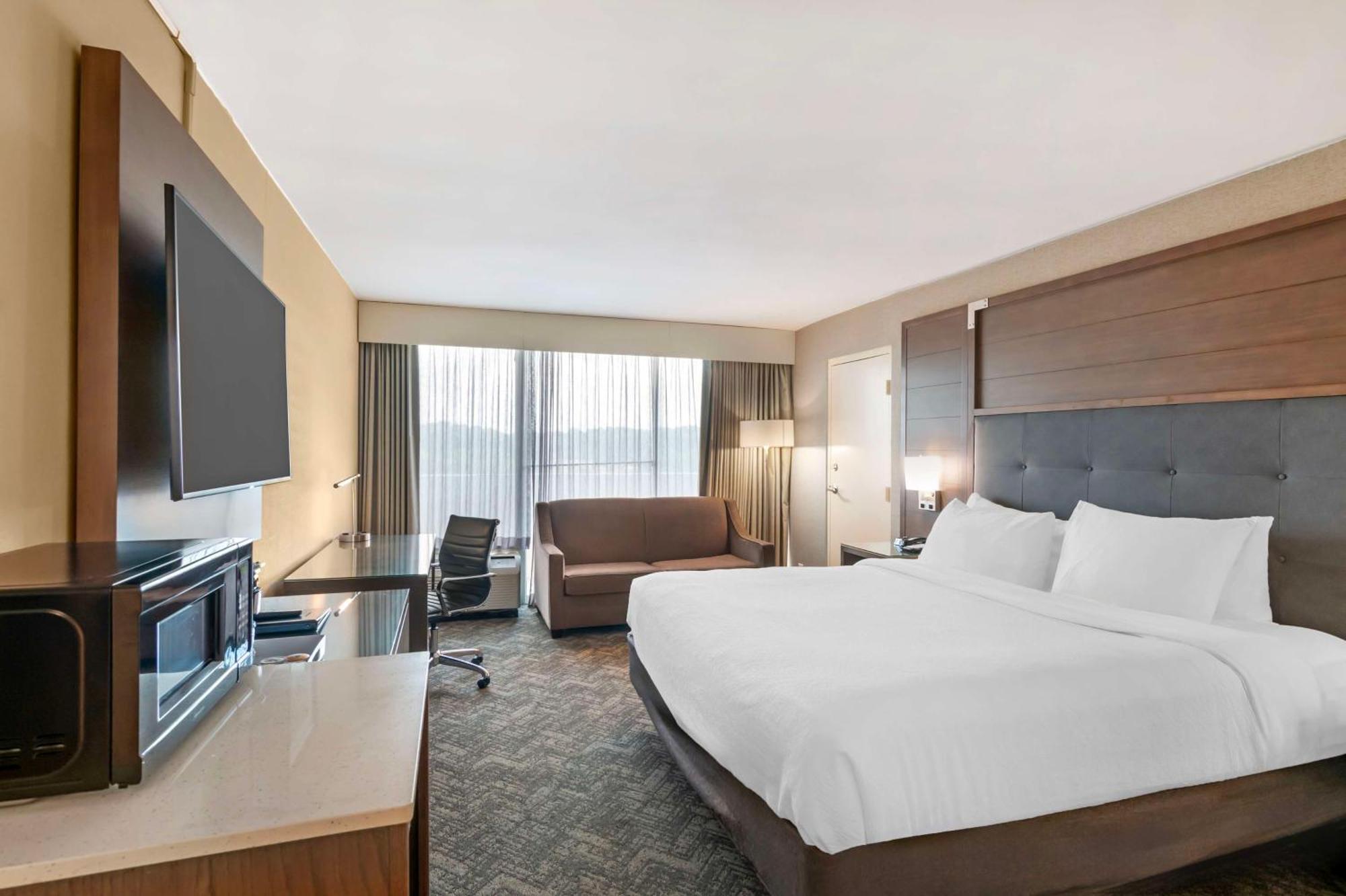Best Western Premier Kansas City Sports Complex Hotel Exterior foto
