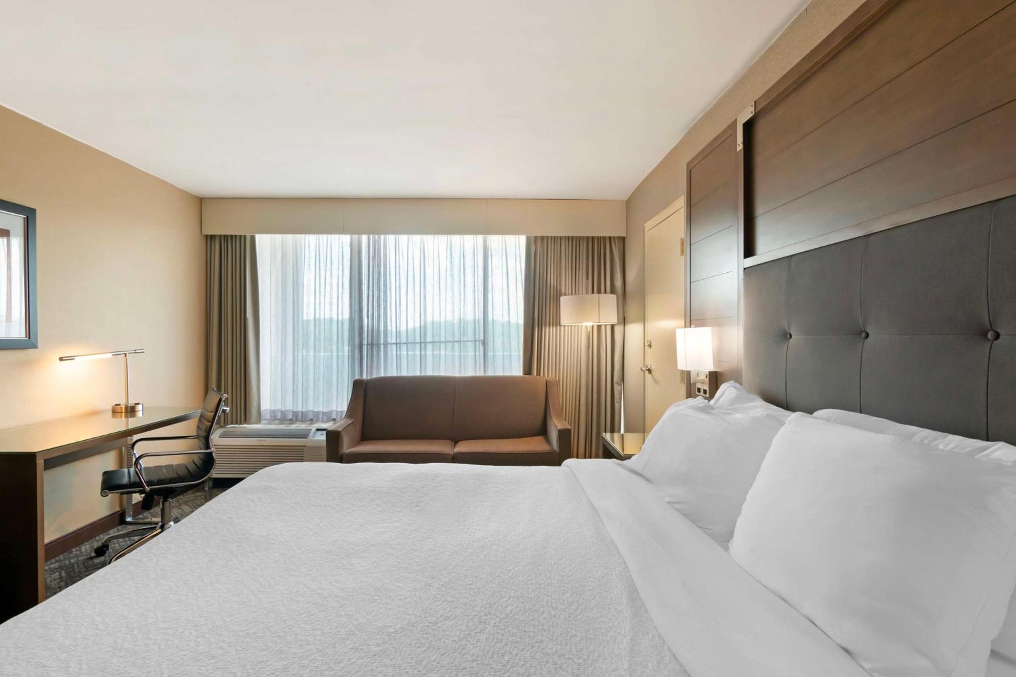 Best Western Premier Kansas City Sports Complex Hotel Exterior foto
