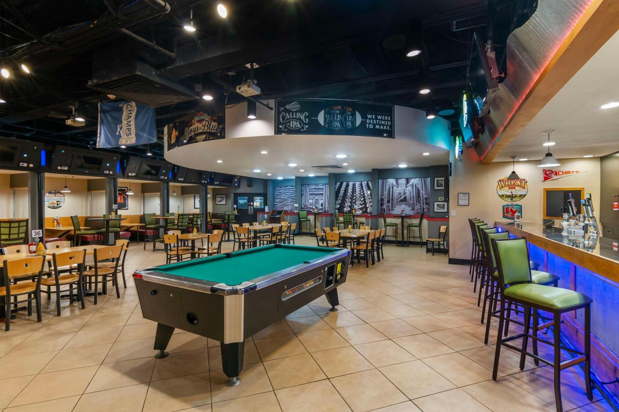 Best Western Premier Kansas City Sports Complex Hotel Exterior foto