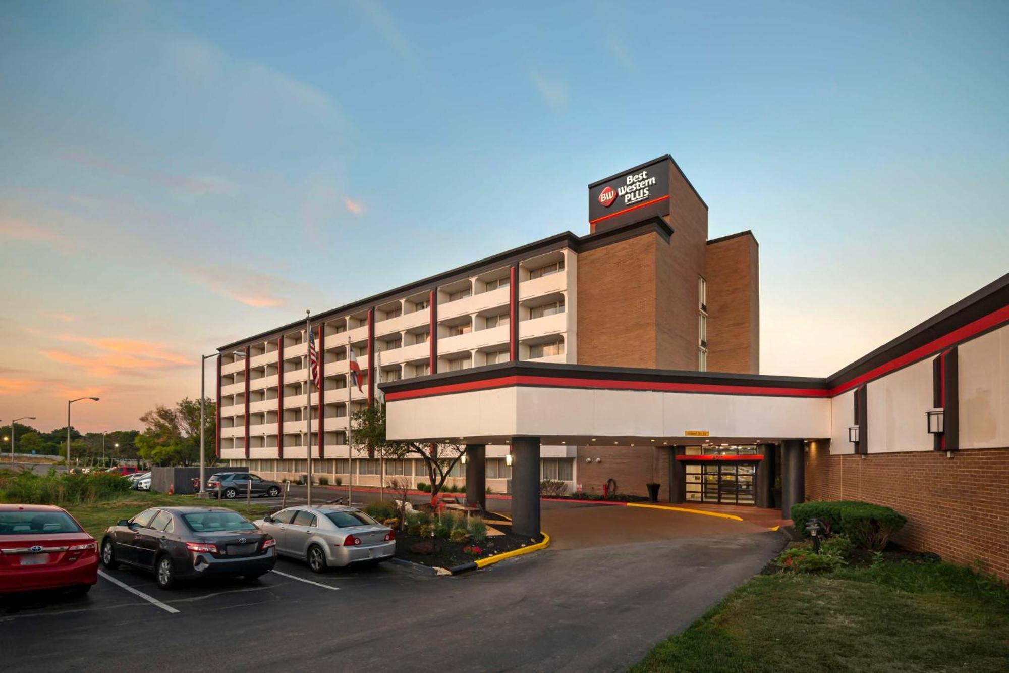 Best Western Premier Kansas City Sports Complex Hotel Exterior foto